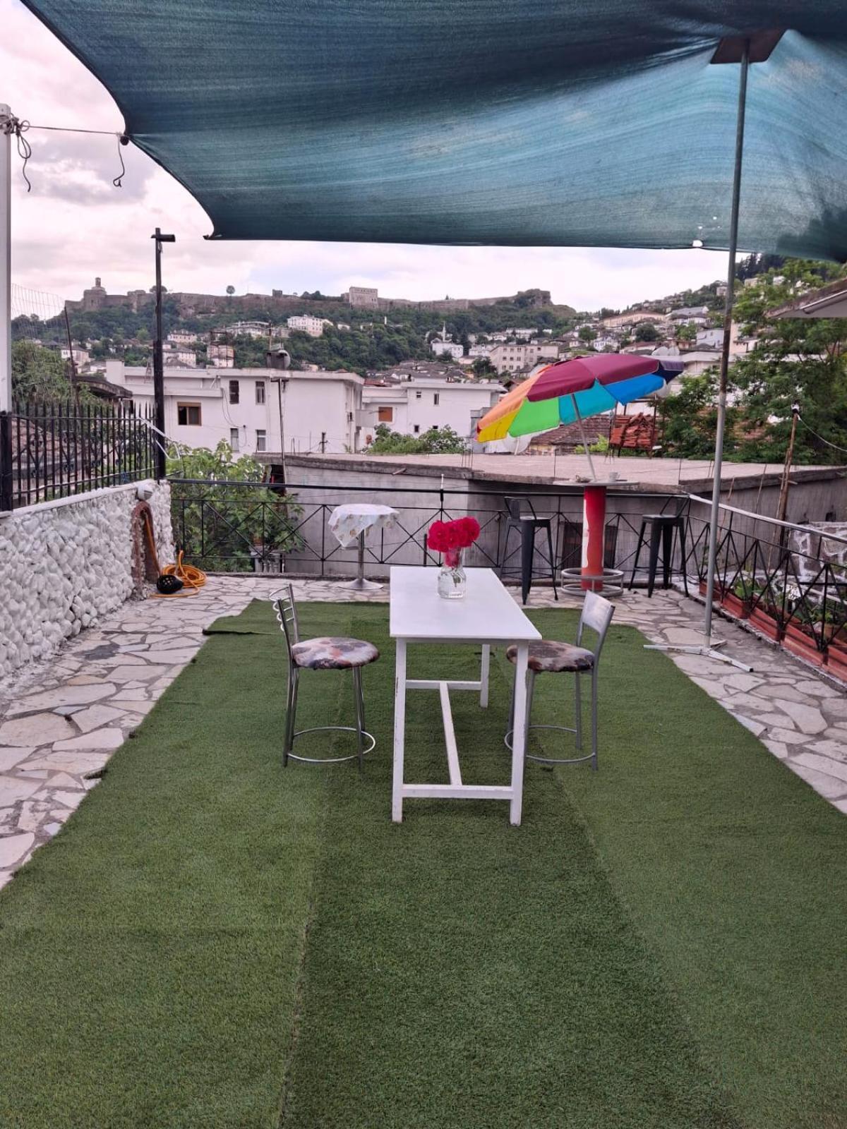 Aleko Guest House Gjirokastër Exterior foto
